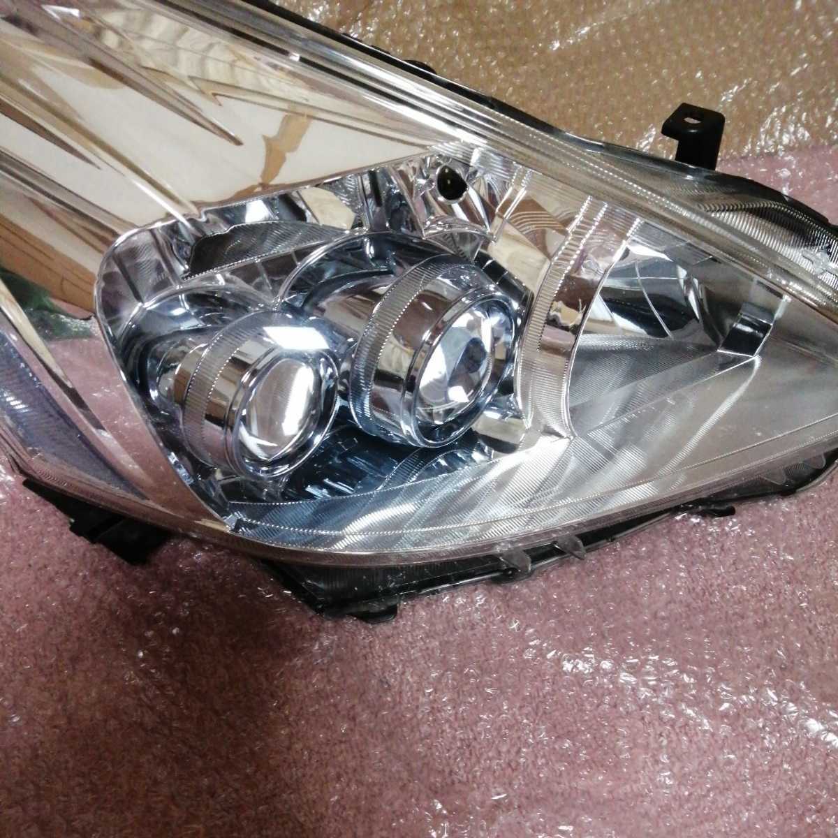 プリウスα☆ZVW40W☆前期純正 LED ヘッドライト 右側☆KOITO 47-42☆中古品_4