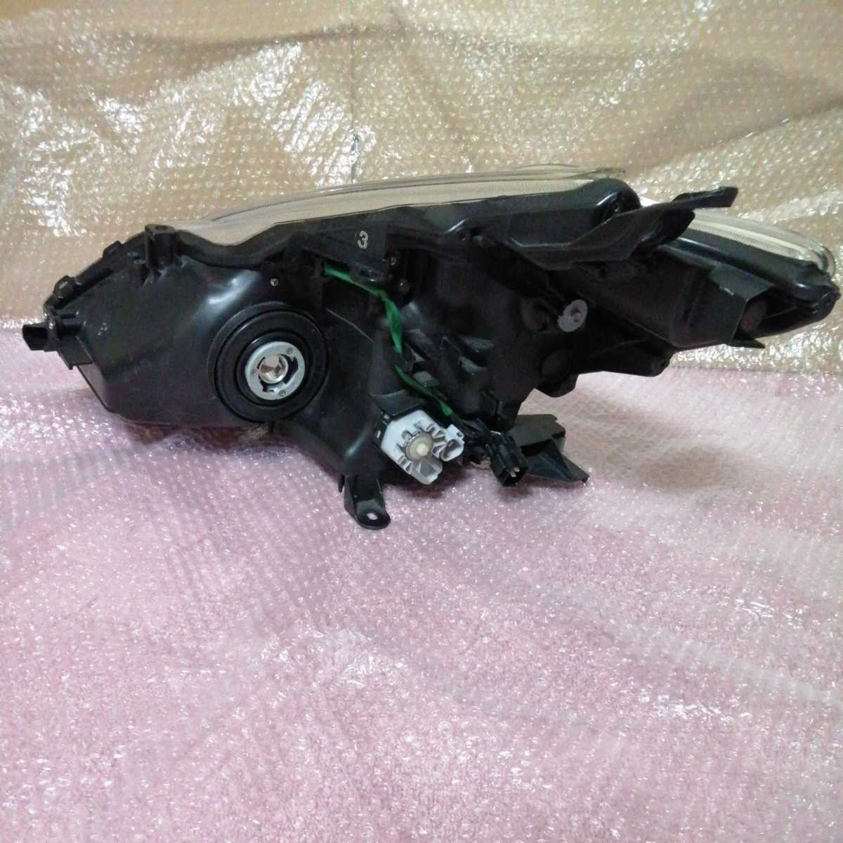 プリウスα☆ZVW40W☆前期純正 LED ヘッドライト 右側☆KOITO 47-42☆中古品_6