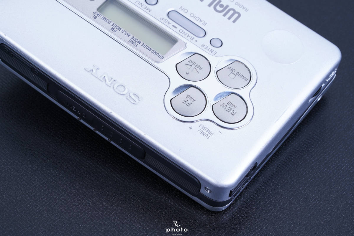 ☆極美品・動作〇☆ SONY ソニー WALKMAN FM/AMラジオ 上位モデル