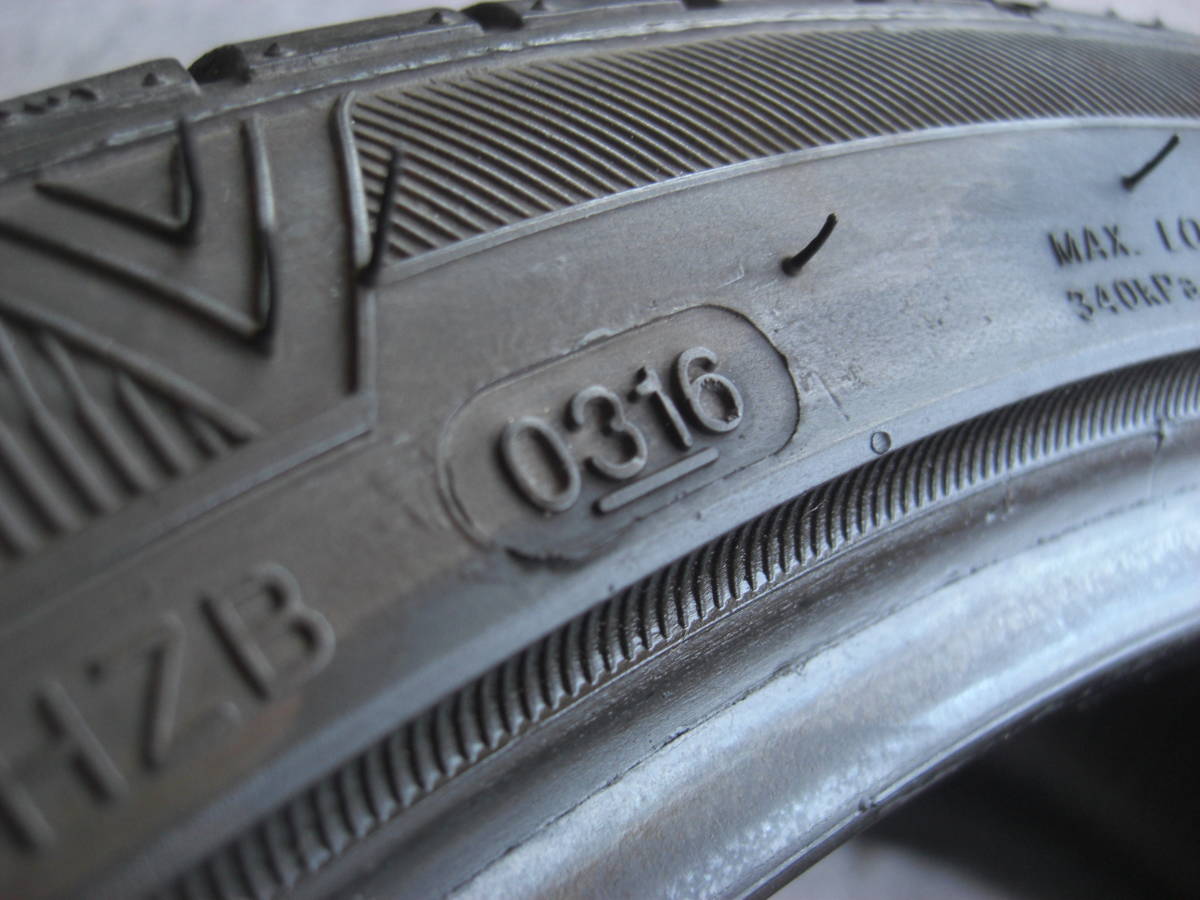 WINRUN R330 245⁄35ZR20 95W XL夏タイヤ4本 中古