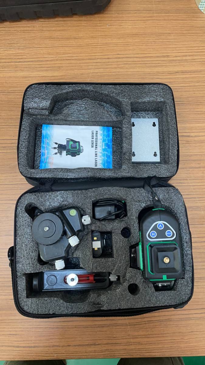 大人気，新品 12ライン グリーン レーザー 墨出し器 三脚付電池2個クロスラインレーザー 高精度 自動補正機能 360&deg;4方向大矩照射モデルc(レーザー距離計)｜売買されたオークション情報、yahooの商品情報 レーザー距離計