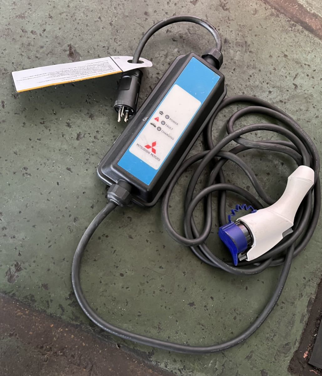 三菱 アウトランダーPHEV 充電コード 充電ケーブル 9482A332 三菱 アウトランダーPHEV 充電コード 充電ケーブル 9482A332