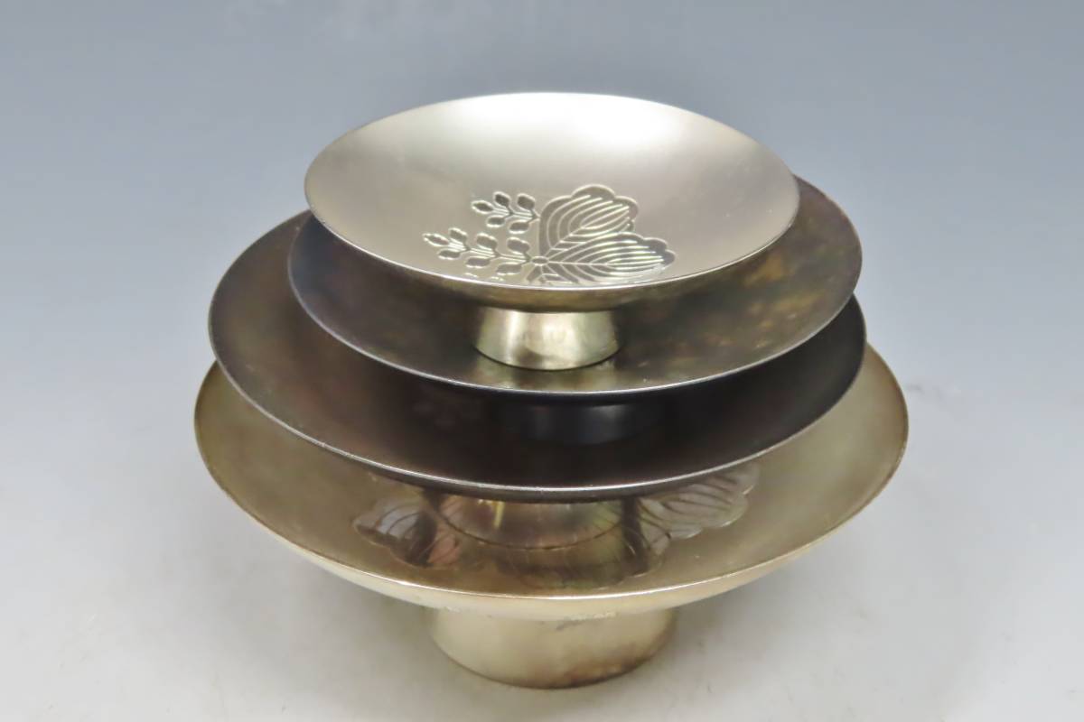 Yahoo!オークション の落札相場・落札価格 (銀製) 銀杯 「銀杯 公式 