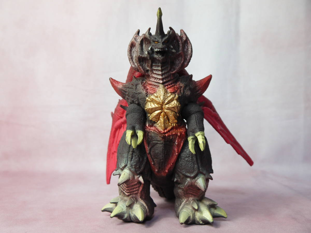 東宝怪獣シリーズ デストロイア 完全体 1995 ビッグサイズソフビ フィギュア バンダイ ゴジラ 怪獣 売買されたオークション情報 Yahooの商品情報をアーカイブ公開 オークファン Aucfan Com