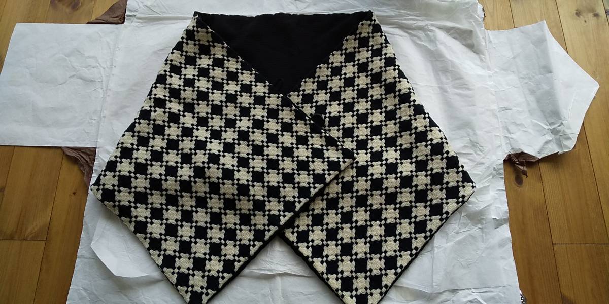 撫松庵】白黒網柄 リバーシブル ショール ケープ マント ストール 