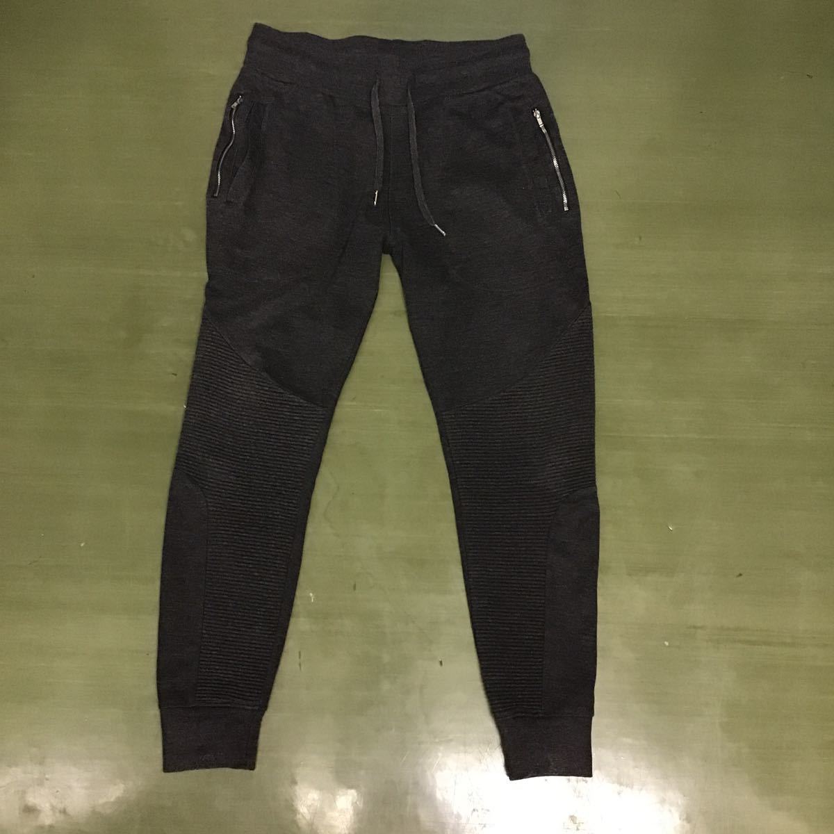 Zara スウェットパンツ メンズ サイズm 男性用 売買されたオークション情報 Yahooの商品情報をアーカイブ公開 オークファン Aucfan Com