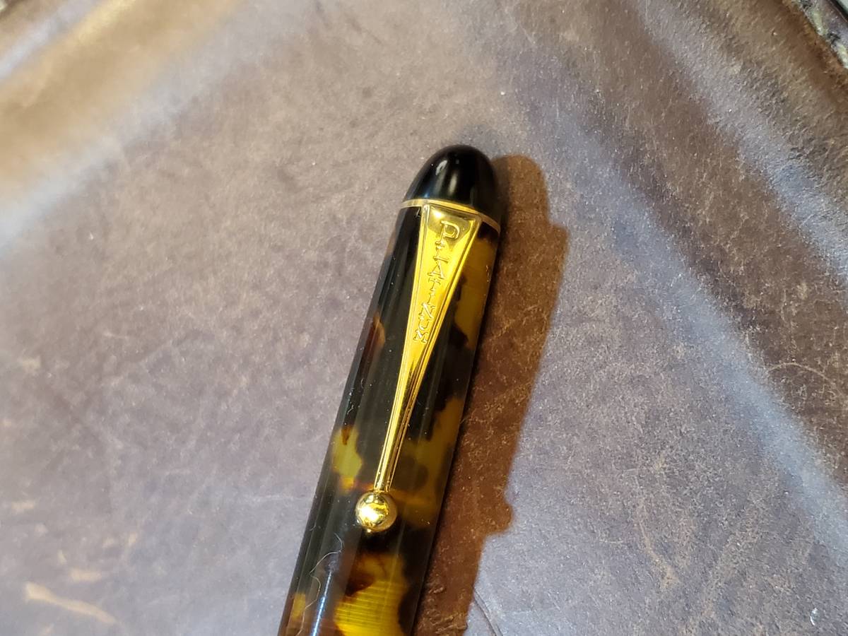 プラチナ #3776 ベッコウ 旧型ニブ 中字 14K セルロイド 玉クリップ