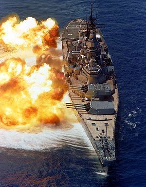 米戦艦アイオワ ボールペン 実物甲板木材使用 軍艦 WW2 艦材 第ニ次 WW