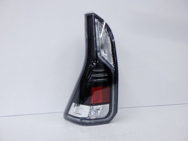 T62062 セレナ e-POWER C27 前期 左テールランプ KOITO 220-23766