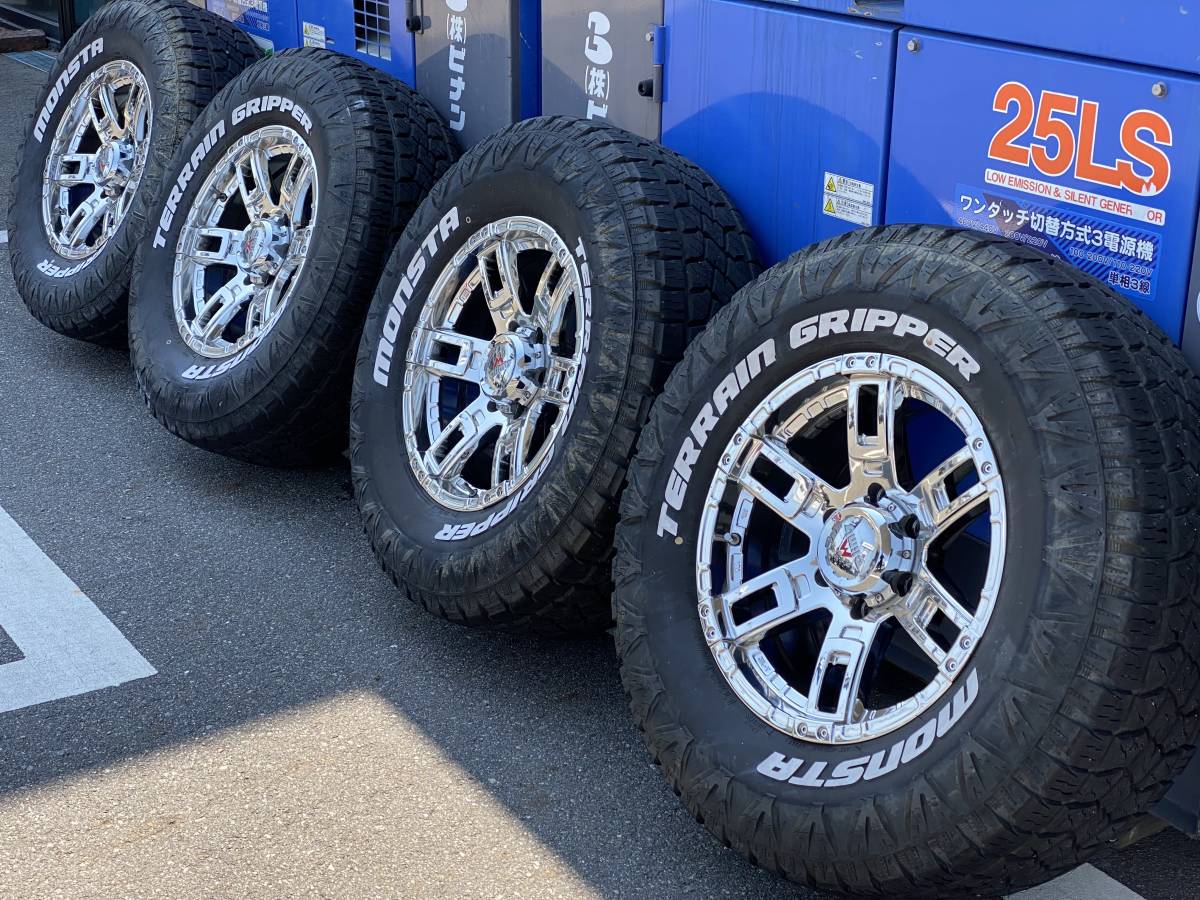 エムクライムカノン 17インチ8J ＋20 ランドクルーザープラドのプラド