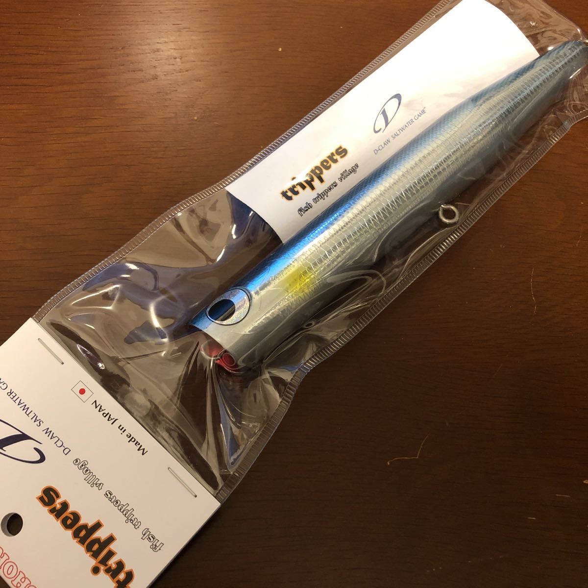 D-CLAW ディークロウ ビーコン210 玄海サンマ フィッシュトリッパーズ × D-CLAW ビーコン210 玄海サンマ D-Claw