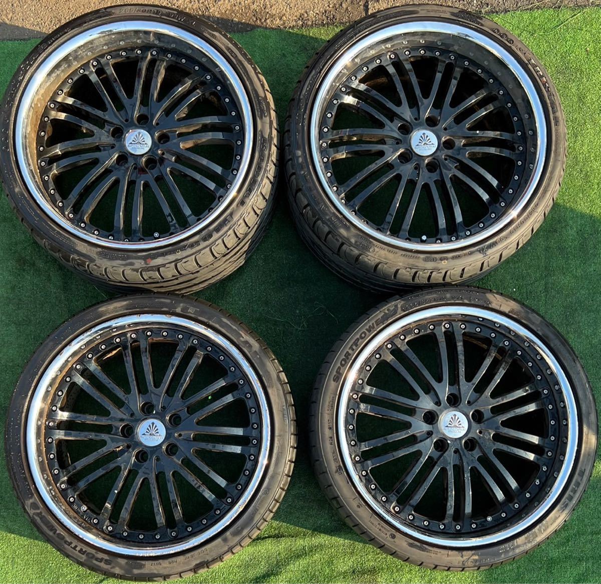 純正タイヤホイールセット 2つが265/30R19 2つが235/35ZR19 PCD 112 19 
