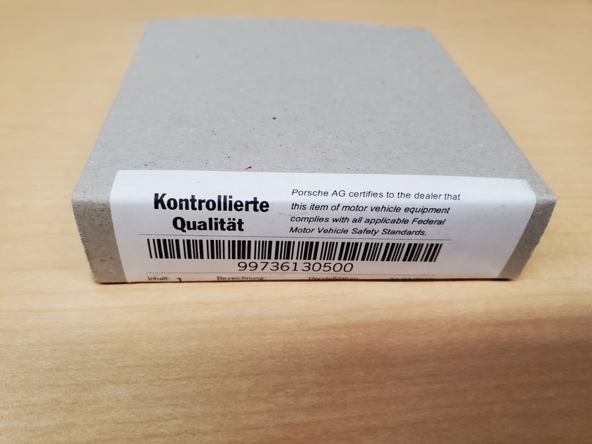 新品・未使用品】PORSCHE（ポルシェ）純正 ホイール センターキャップ 