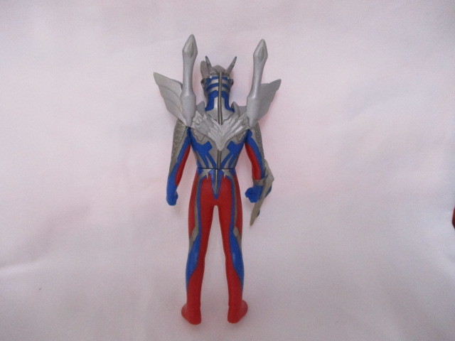ウルトラマンゼロ ソフビ バンダイ 2009 高さ約18㎝ 中古品 定形外220 