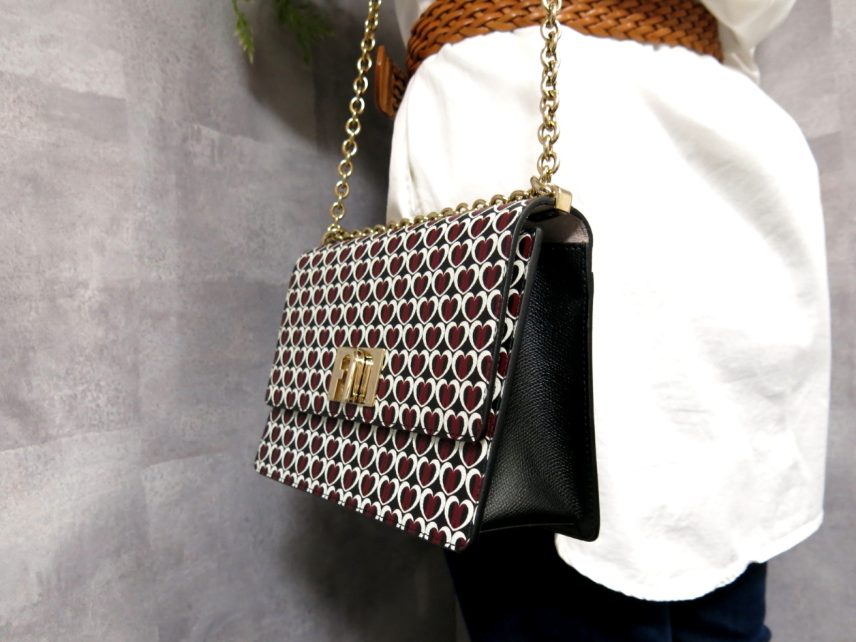 ○超美品○新品同様○FURLA フルラ○2019年購入○1927 CROSSBODY 