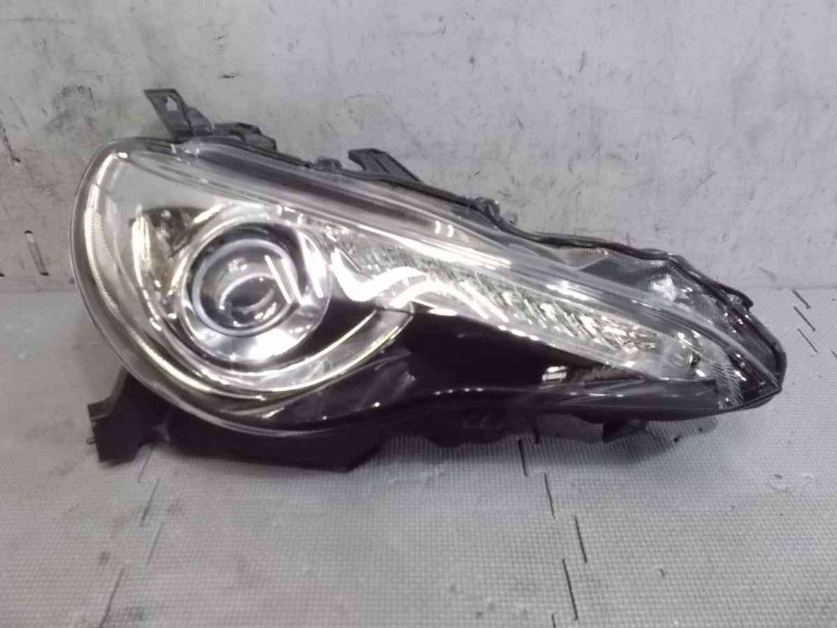 0 ZN6 トヨタ 純正 HID ヘッドライト 前期 ハチロク 点灯OK!!トヨタ ヘッド 純正キセノンヘッドライト&frasl;HID 左側&frasl;L ZC6&frasl;BRZ zn6 トヨタ86（種類（カーライト電球）HID・キセノン）（ヘッド 車検対応