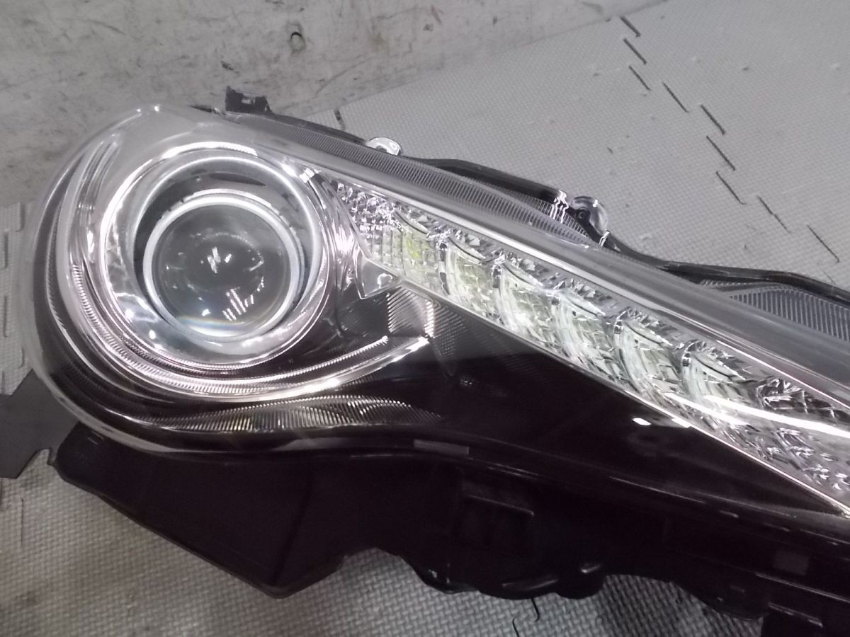 0 ZN6 トヨタ 純正 HID ヘッドライト 前期 ハチロク 点灯OK!!トヨタ ヘッド 純正キセノンヘッドライト&frasl;HID 左側&frasl;L ZC6&frasl;BRZ zn6 トヨタ86（種類（カーライト電球）HID・キセノン）（ヘッド 車検対応