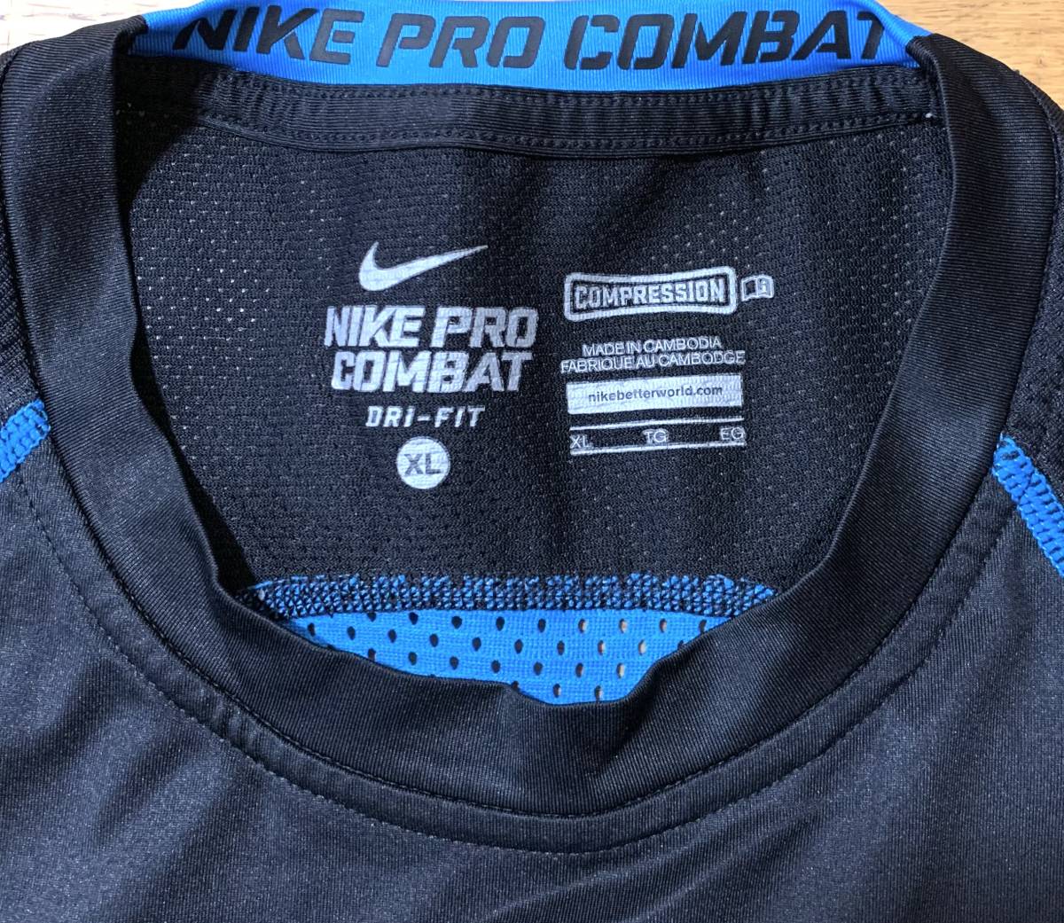 Nike Pro ハイパー クール インナー シャツ Xl 黒 青 ナイキ プロ コンプレッション ウェア トレ ジム ランニング ゴルフ 陸上 半袖 シャツ 売買されたオークション情報 Yahooの商品情報をアーカイブ公開 オークファン Aucfan Com