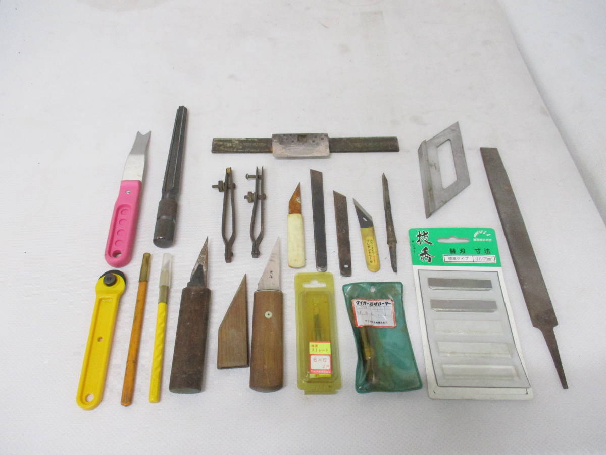 各種ノコギリ ノミ カッターナイフ タガネなど109点セット 鋸 鑿 鏨 大工道具 工具 ハンドクラフト DIY(15-2-9)