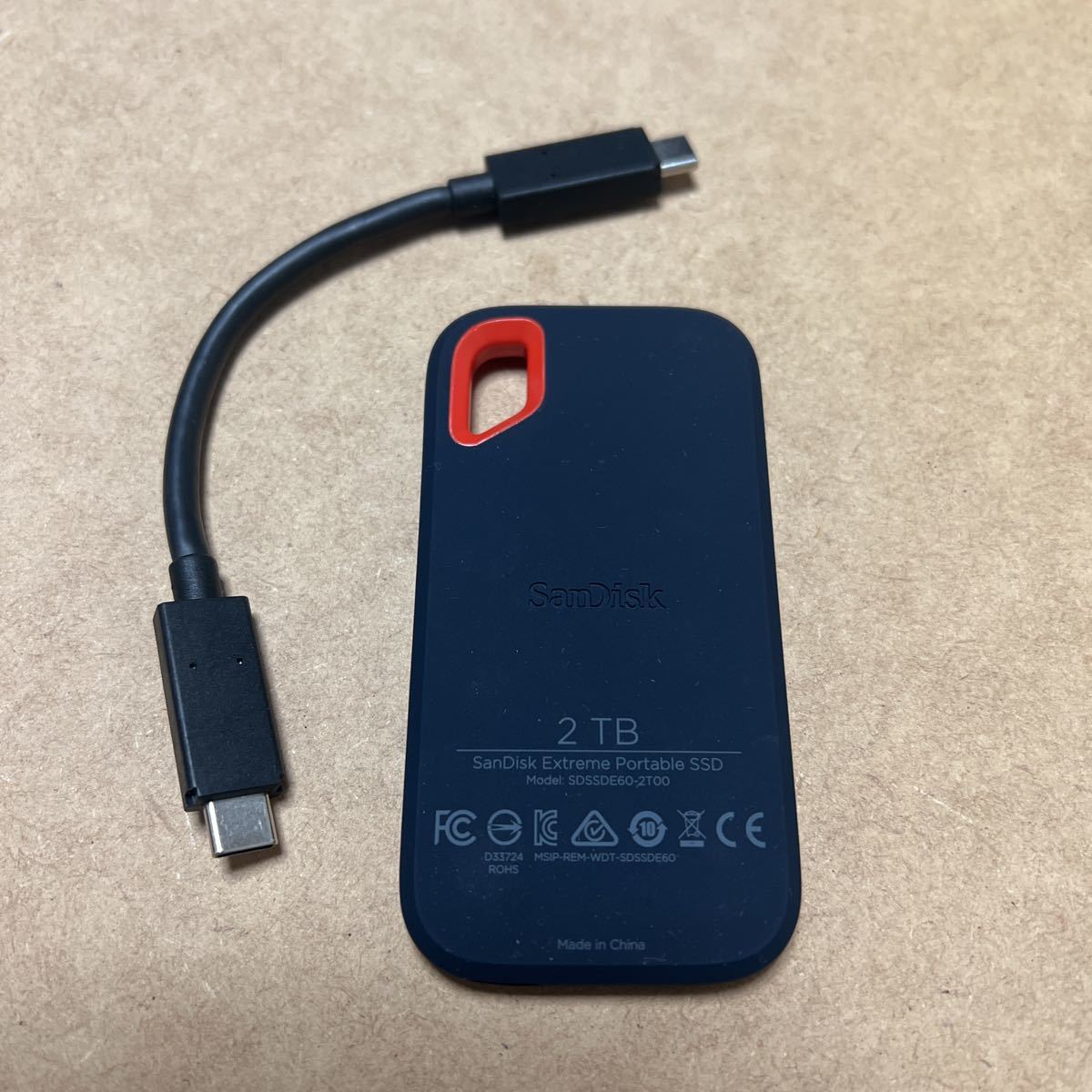 □SanDisk SDSSDE60-2T00 エクストリーム ポータブルSSD 2TB USB3.1 