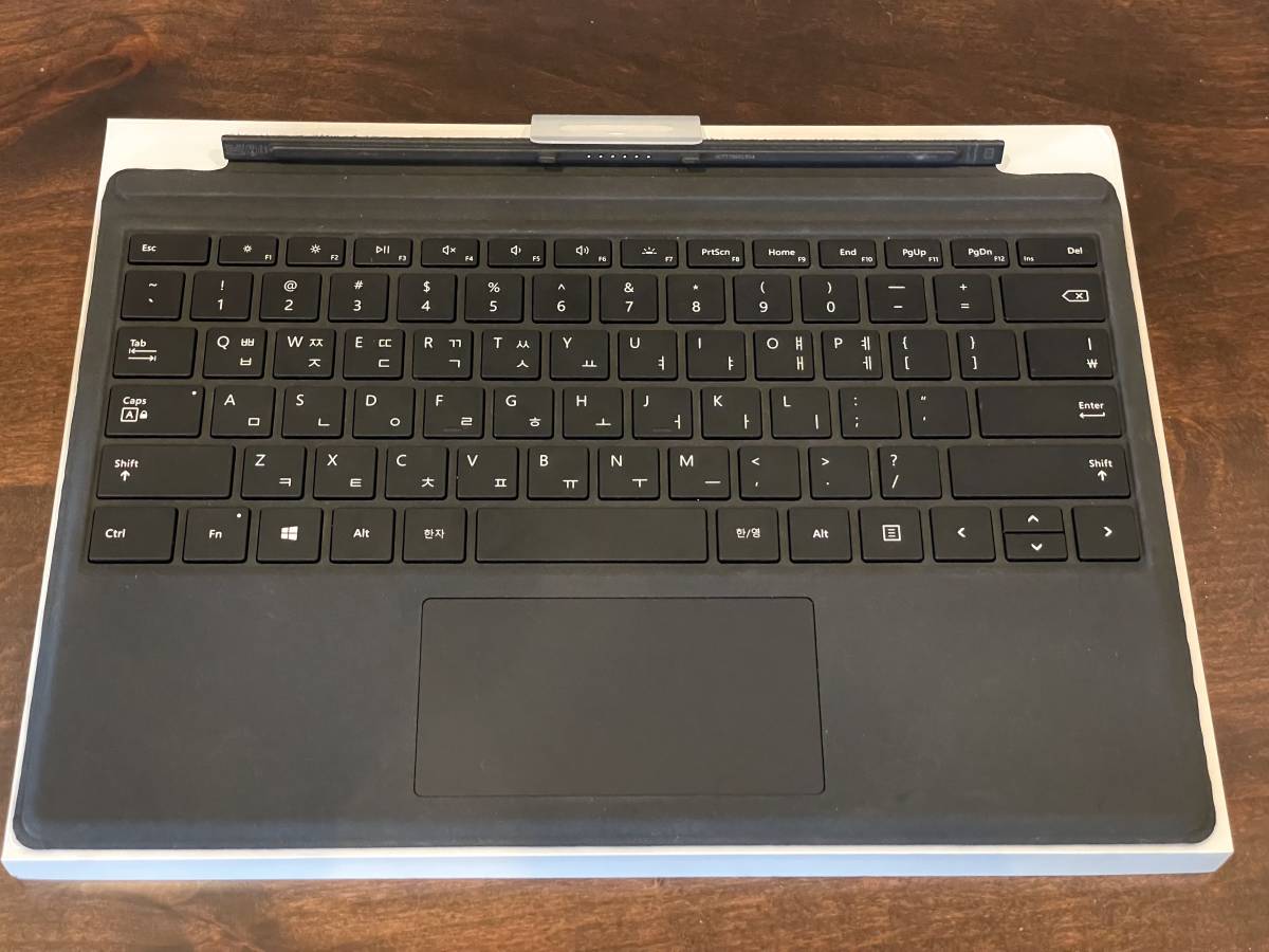  レア Microsoft純正 Surface Pro タイプカバー ハングルキーボード ブラック 韓国語学習者におすすめ(Windows)｜売買されたオークション情報、yahooの商品情報をアーカイブ公開 - オークファン Windows