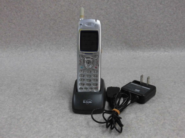 ZZβ1 7984# 保証有 【 SH-821i (プレミアムシルバー) 】 NTT