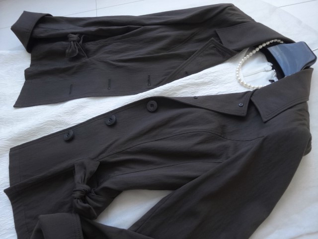【新作登場，大人気】 レリアン 高級シルバータグ 高級 冷房対策にも 大人の女性に 品よく羽織れる素敵な薄手アウター Leilian(トップス)｜売買されたオークション情報、yahooの商品情報をアーカイブ公開 - オーク トップス