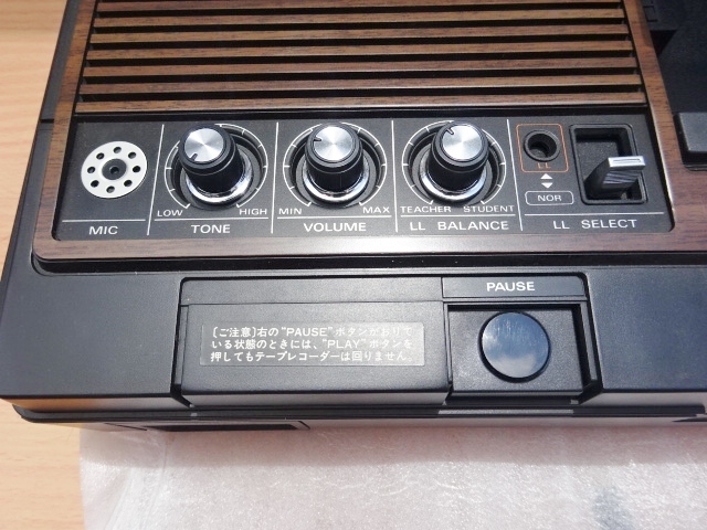 昭和 レトロ 保管品 日立 カセットテープ レコーダー TRQ-1600B