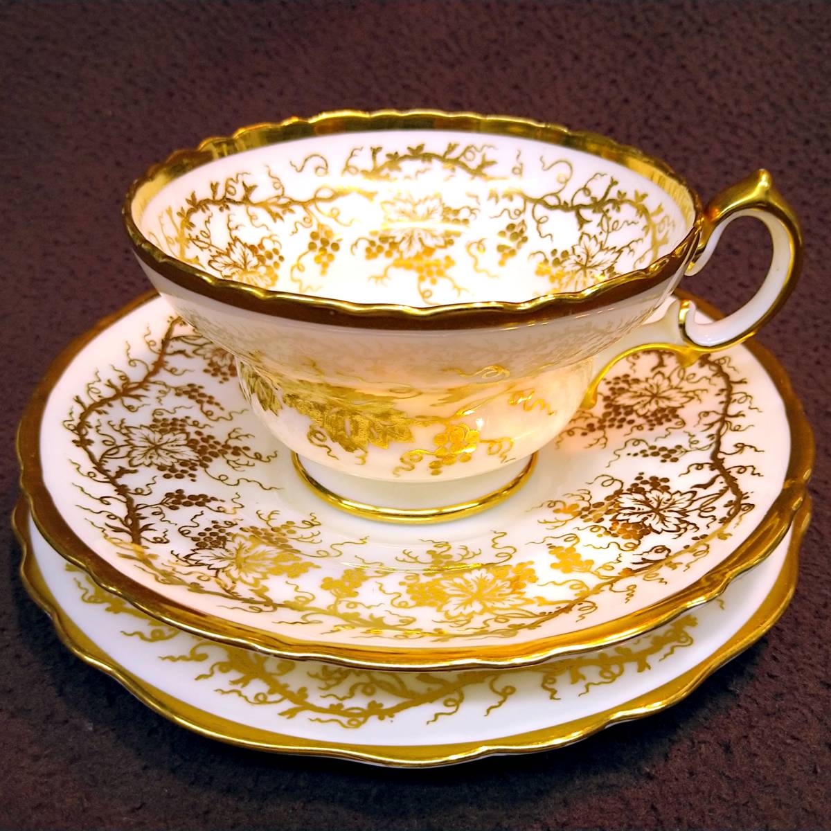 美品 め A コウルドン カップ＆ソーサー、トリオ 美麗白磁 金彩 イギリス アンティーク 元々リッジウェイ 1925年頃