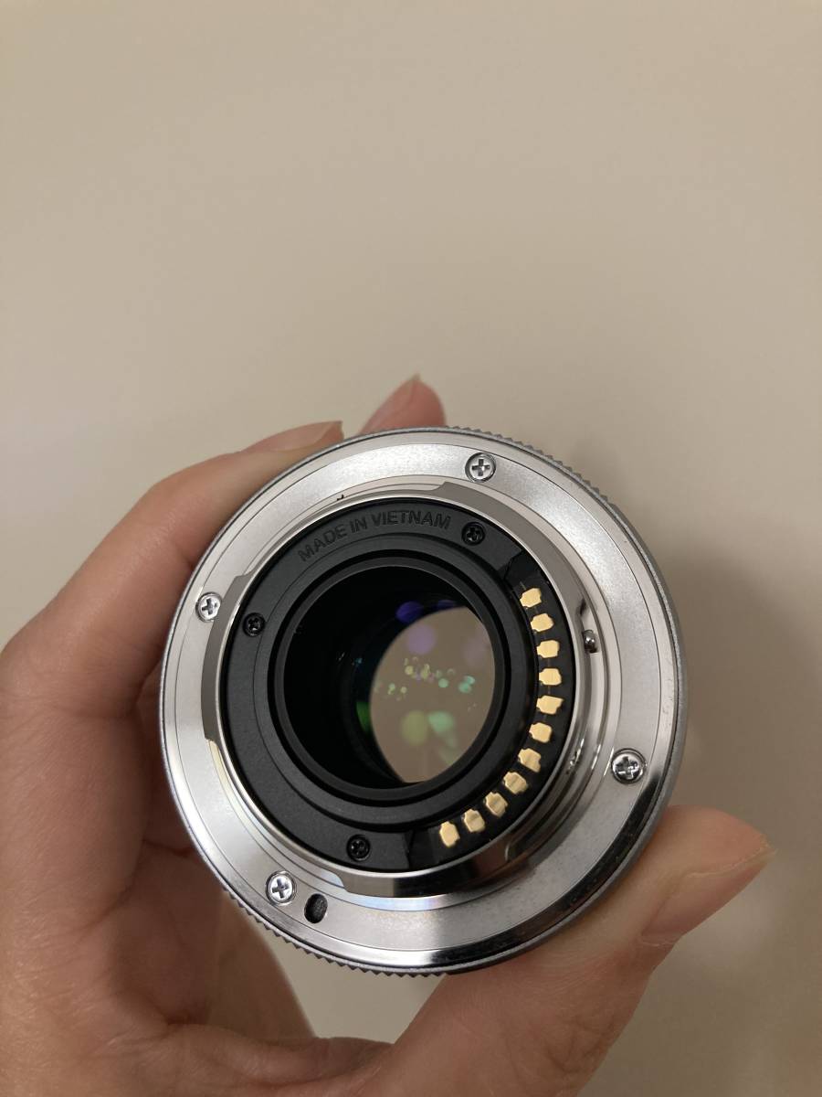 オリンパス OLYMPUS M.ZUIKO DIGITAL 45mm F1.8 シルバー【中古