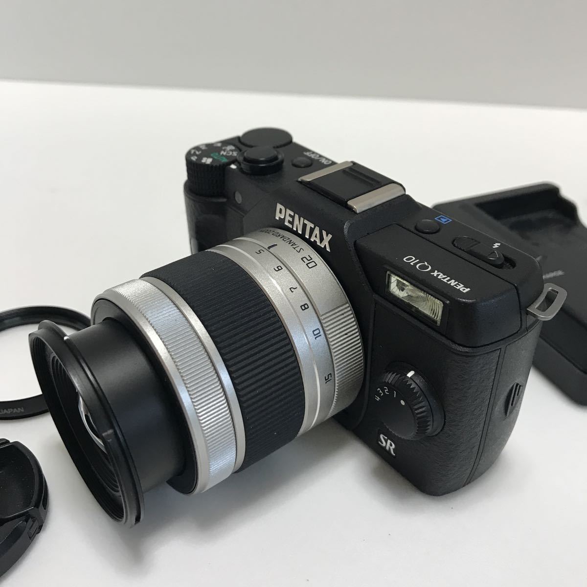 PENTAX Q10 ペンタックスQ10 ブラック ミラーレス一眼レフ カメラ