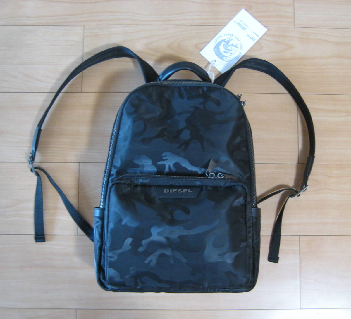 ☆新品 DIESEL ディーゼル リュックサック / バックパック 迷彩柄