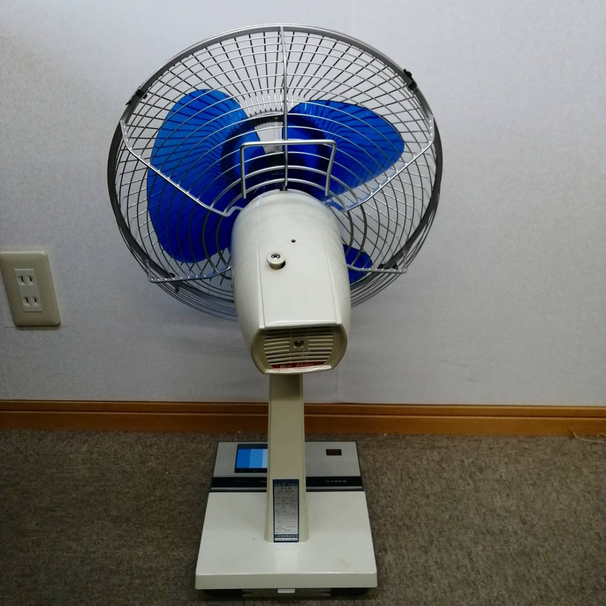 t1290 SANYO サンヨー 扇風機 EF-6EB 昭和レトロ アンティーク 当時物