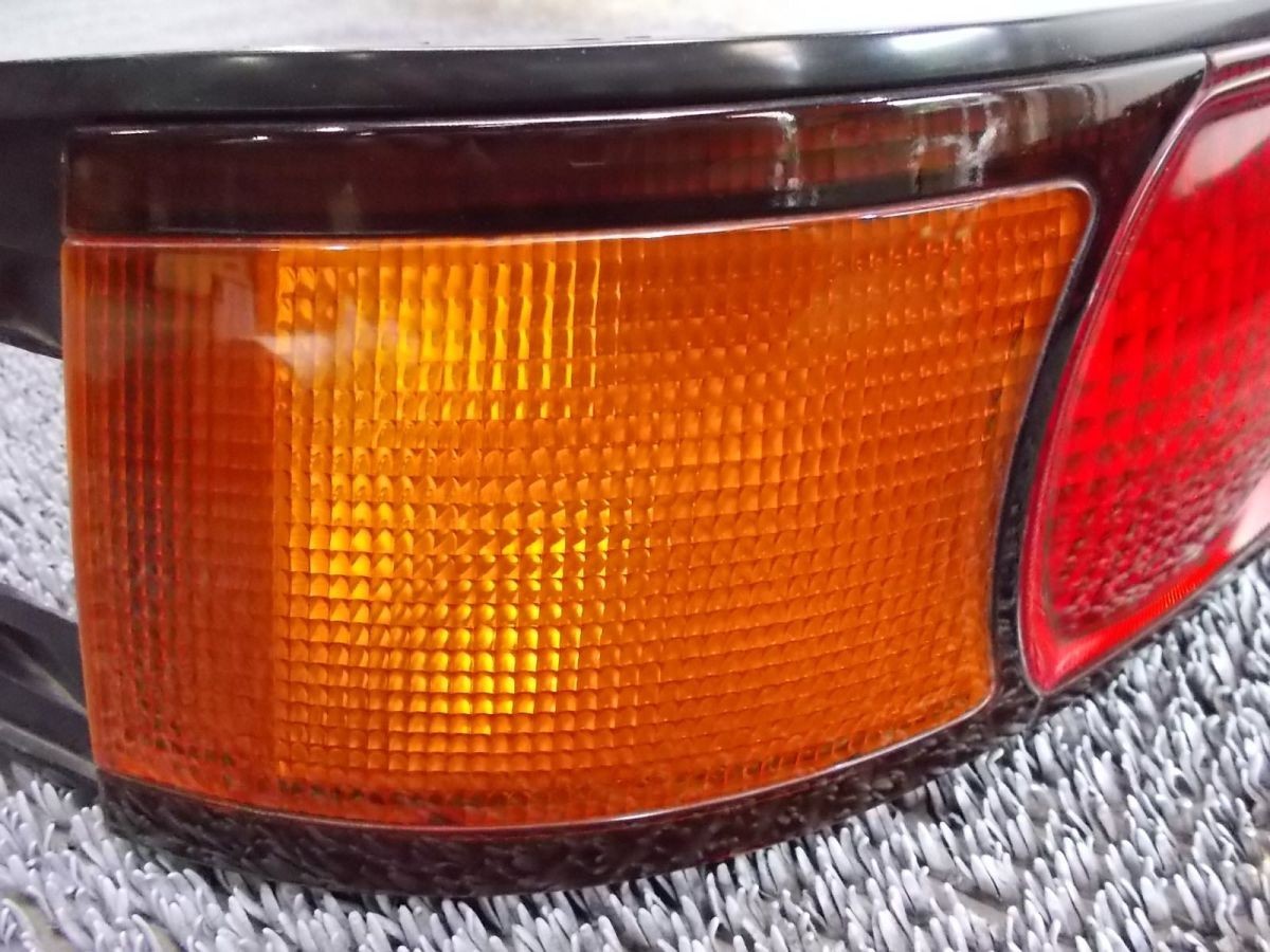 ☆希少!美品!激安!☆SW20 MR2 後期 純正 ノーマル テールライト 