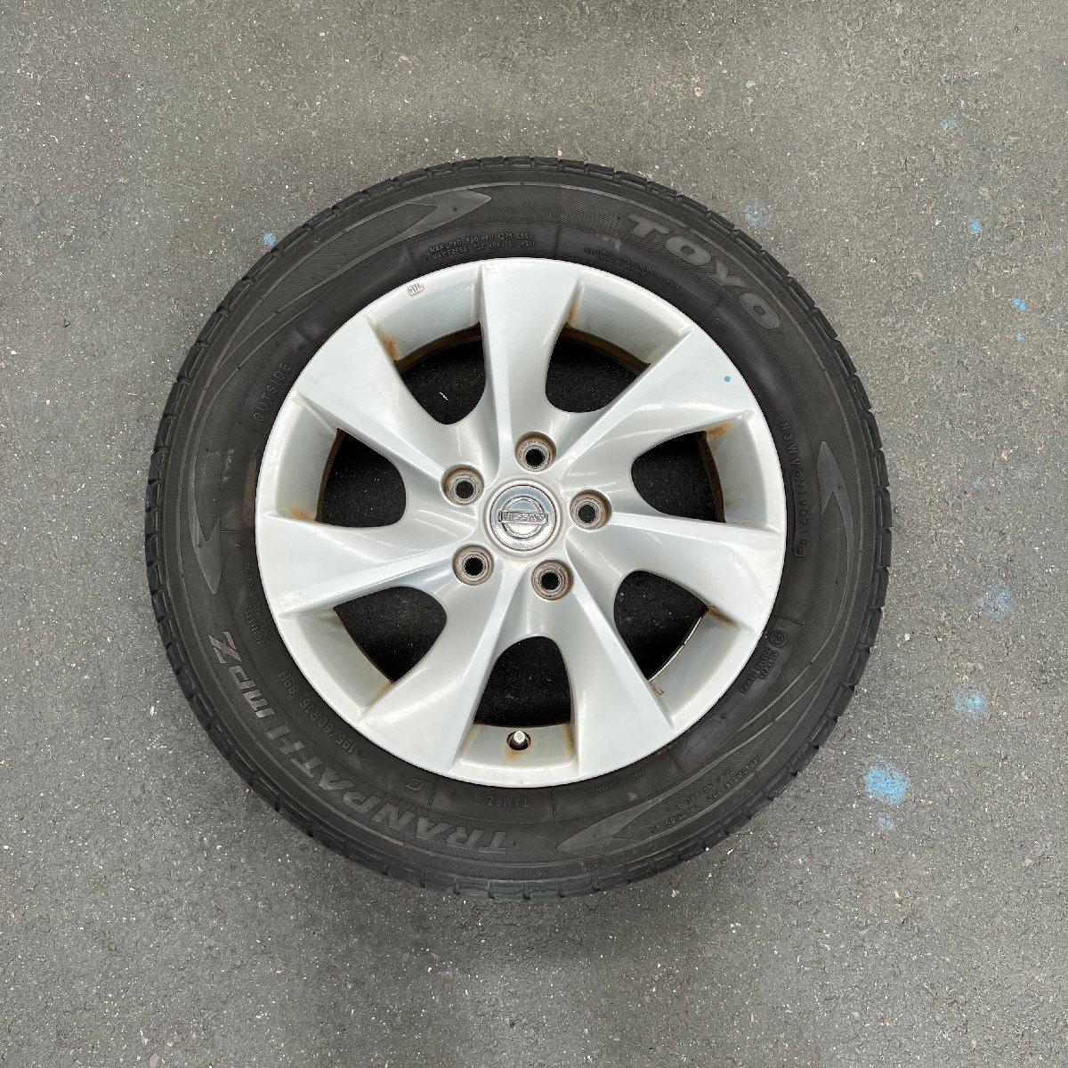 215/65R16 2019年スダットレス ブリヂストンブリザックDM-V1 タイヤ 215/65R16 2019年スダットレス ブリヂストンブリザックDM-V1 タイヤ