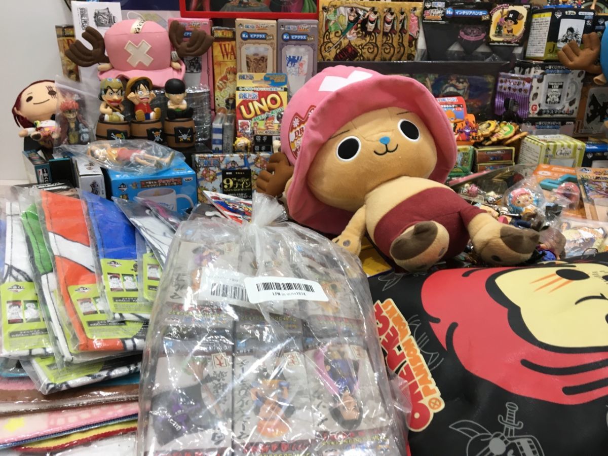 現状品 ワンピースグッズ（フィギュア・ぬいぐるみ 等） まとめて大量