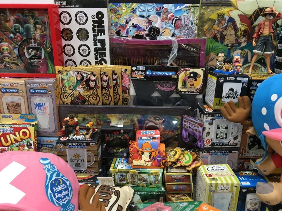 現状品 ワンピースグッズ（フィギュア・ぬいぐるみ 等） まとめて大量