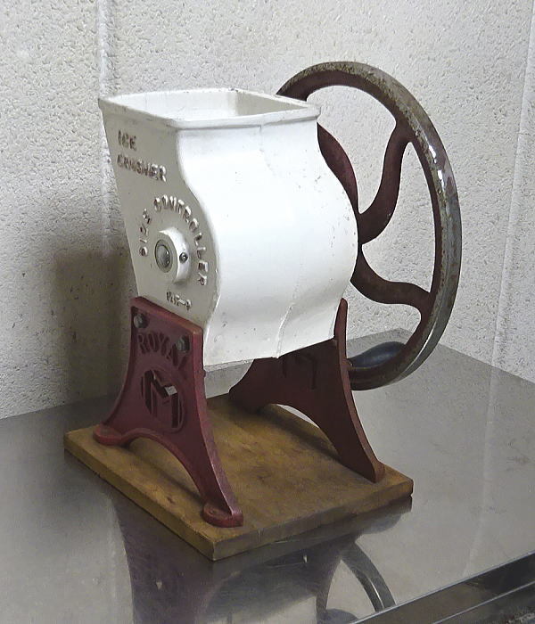 中古 税込 A 業務用 ROYAL ロイヤル ローヤル 手動式 アイスクラッシャー 氷砕機 現状品傷 汚錆有 アンティーク レトロ 昭和 ディスプレイ