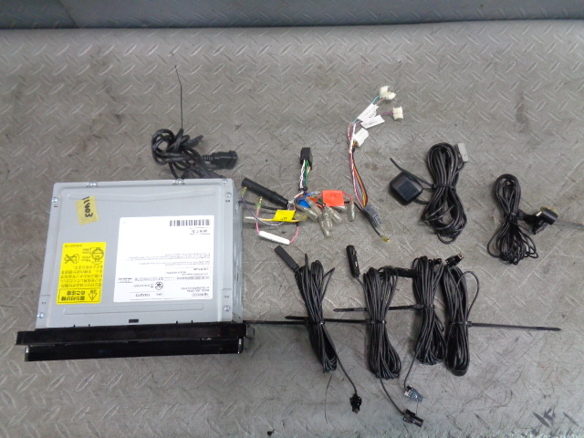 F19☆ KENWOOD MDV-S706W メモリーナビ CD/DVD/SD/Bluetooth/TV/USB/AM