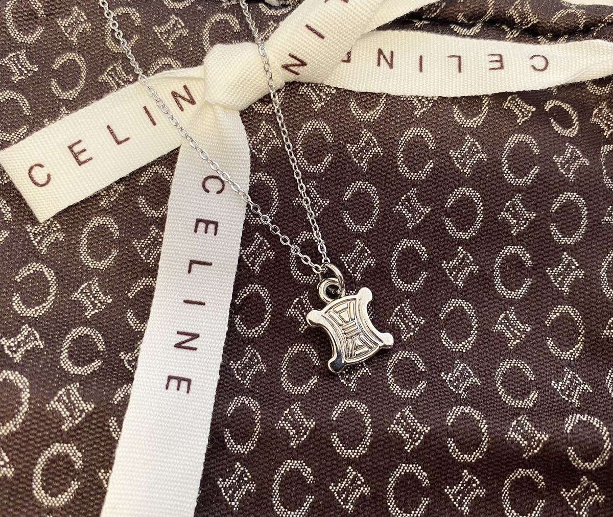 新品未使用♪ マカダム柄 一点のみ! 正規品　セリーヌ　CELINE トップ　ペンダント　ネックレス　チャーム　シルバー　プレゼントにも♪
