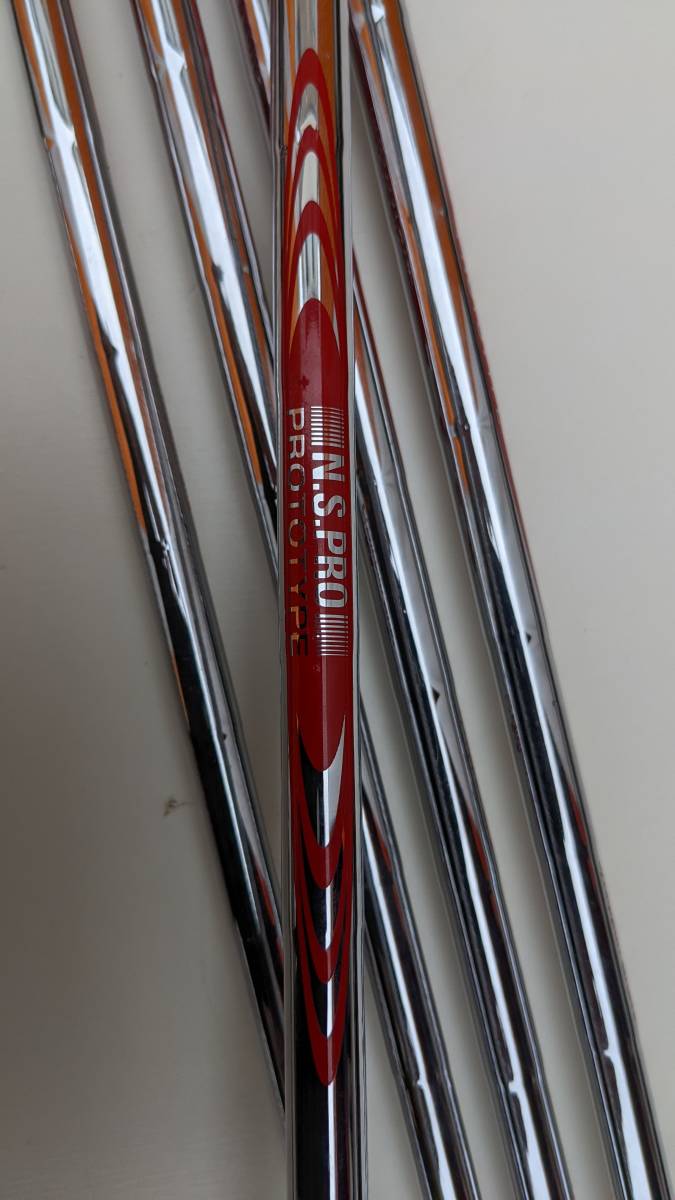 オノフ赤アイアン2016MODUS3　Sシャフト_4