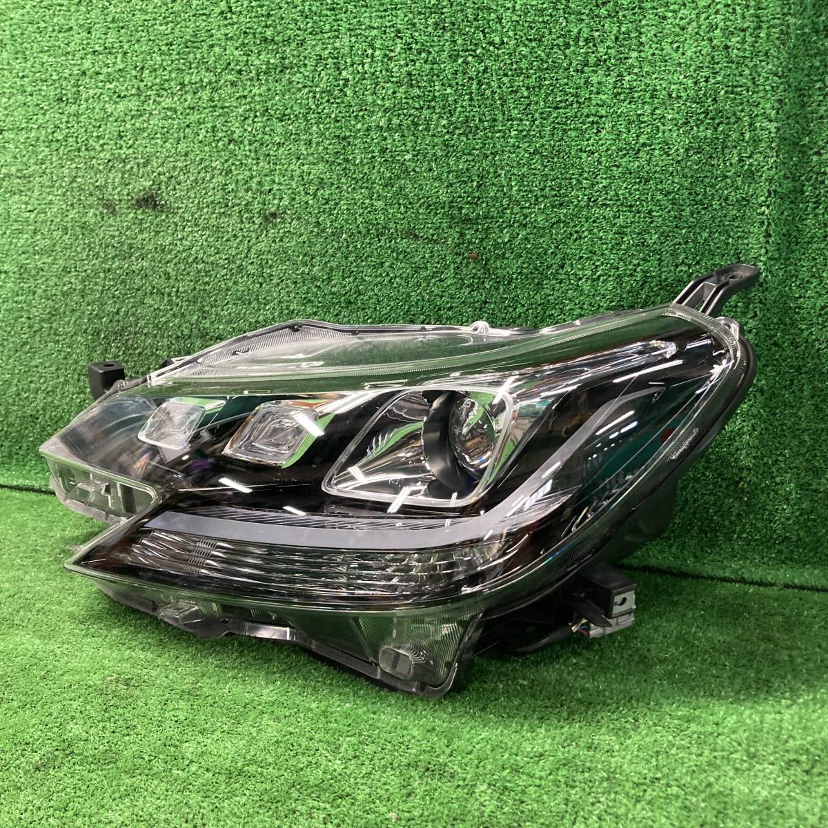 トヨタ マークX GRX130 左ヘッドライト 中期 マークX トヨタ GRX130 