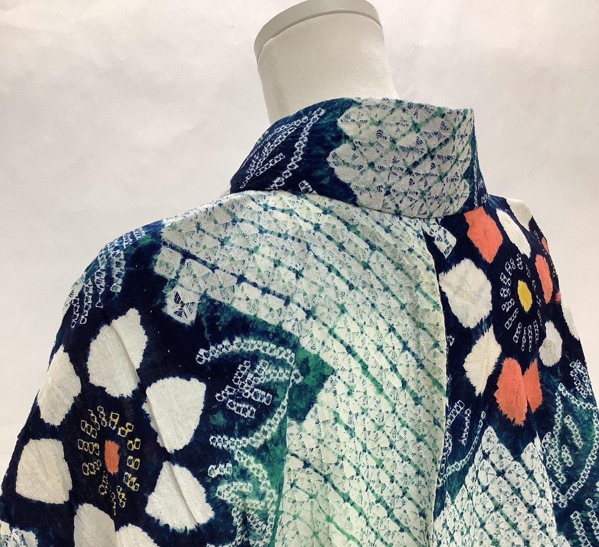 きものcocon★有松・鳴海絞り高級浴衣★夏物/綿/緑系/身丈154/裄62.5【6-13-3K-1177-a】 有松鳴海絞り 浴衣 | 有松絞り浴衣 ゆかた 読みもの｜スタッフ対談「有松鳴海絞りゆかたの魅力」