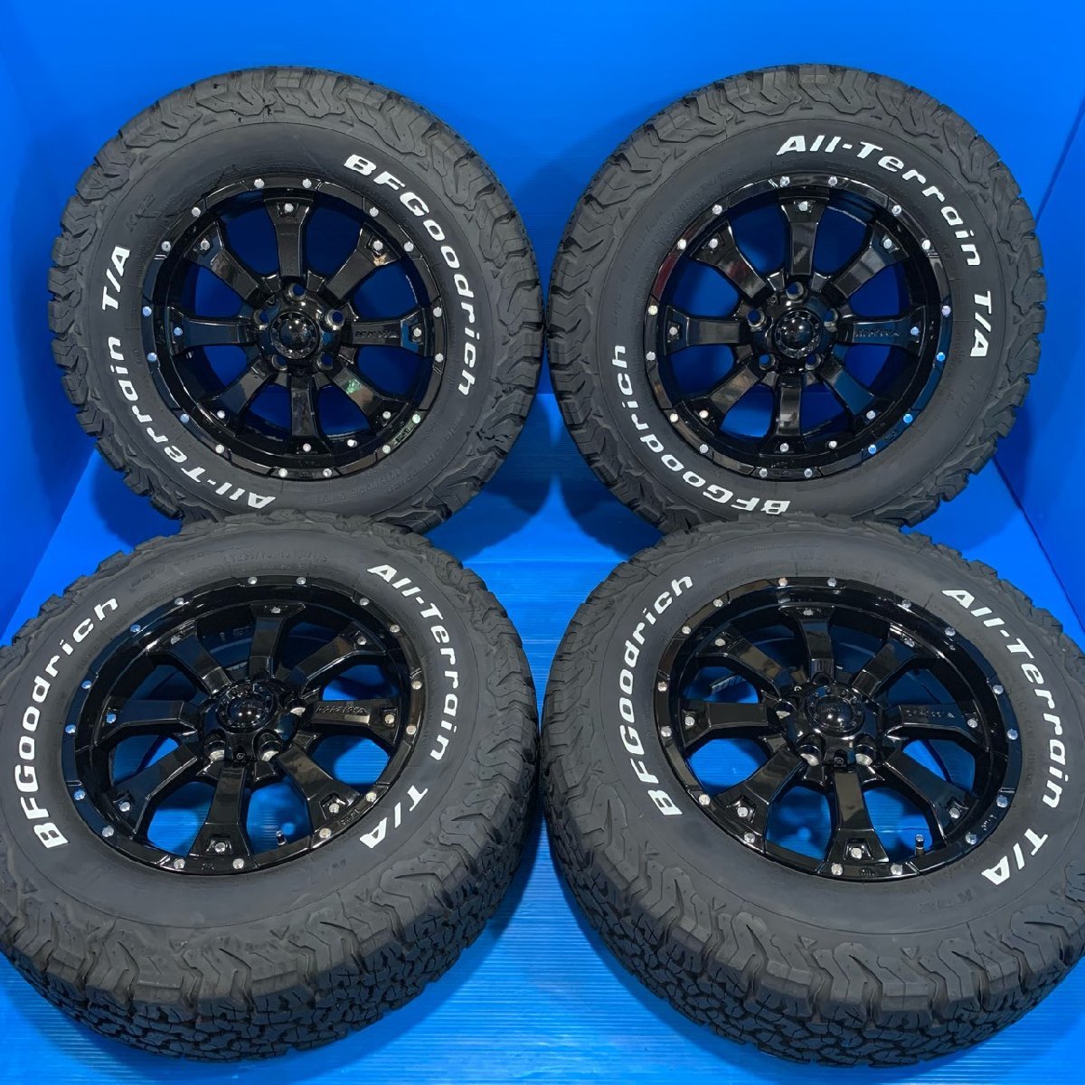 MKW MK-56 17インチ7J P.C.D127 5H offset+35 【公式通販】 MKW MK-56 17インチ7J P.C.D127 5H offset+35 【公式通販】