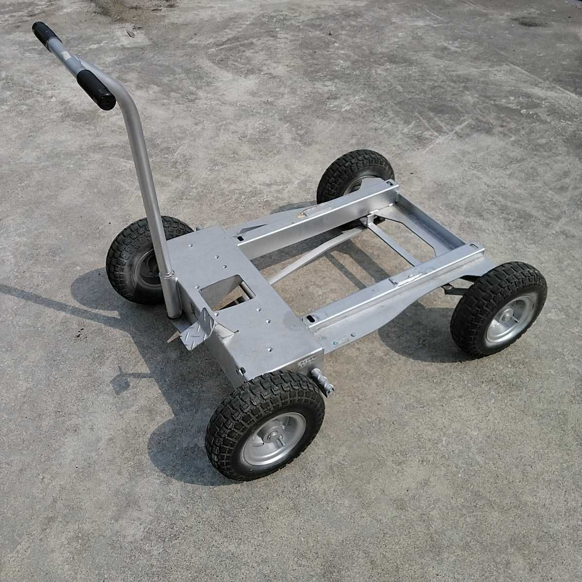 台車 300kg 運搬台車 株式会社プラッツ 手押し運搬台車 ストッパー付 