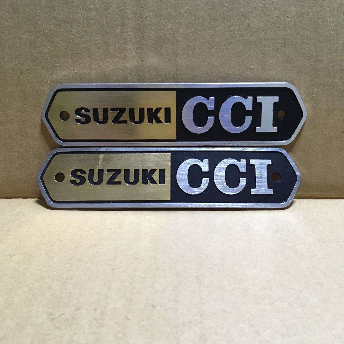 スズキ CCI サイドカバー オイルタンクエンブレム 当時物 未使用