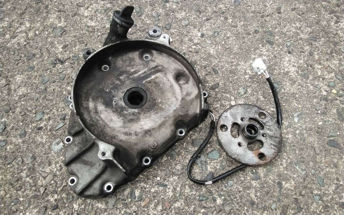 ジェネレーター カバー アドレス V125G CF46A k6 v125 K5 K7 
