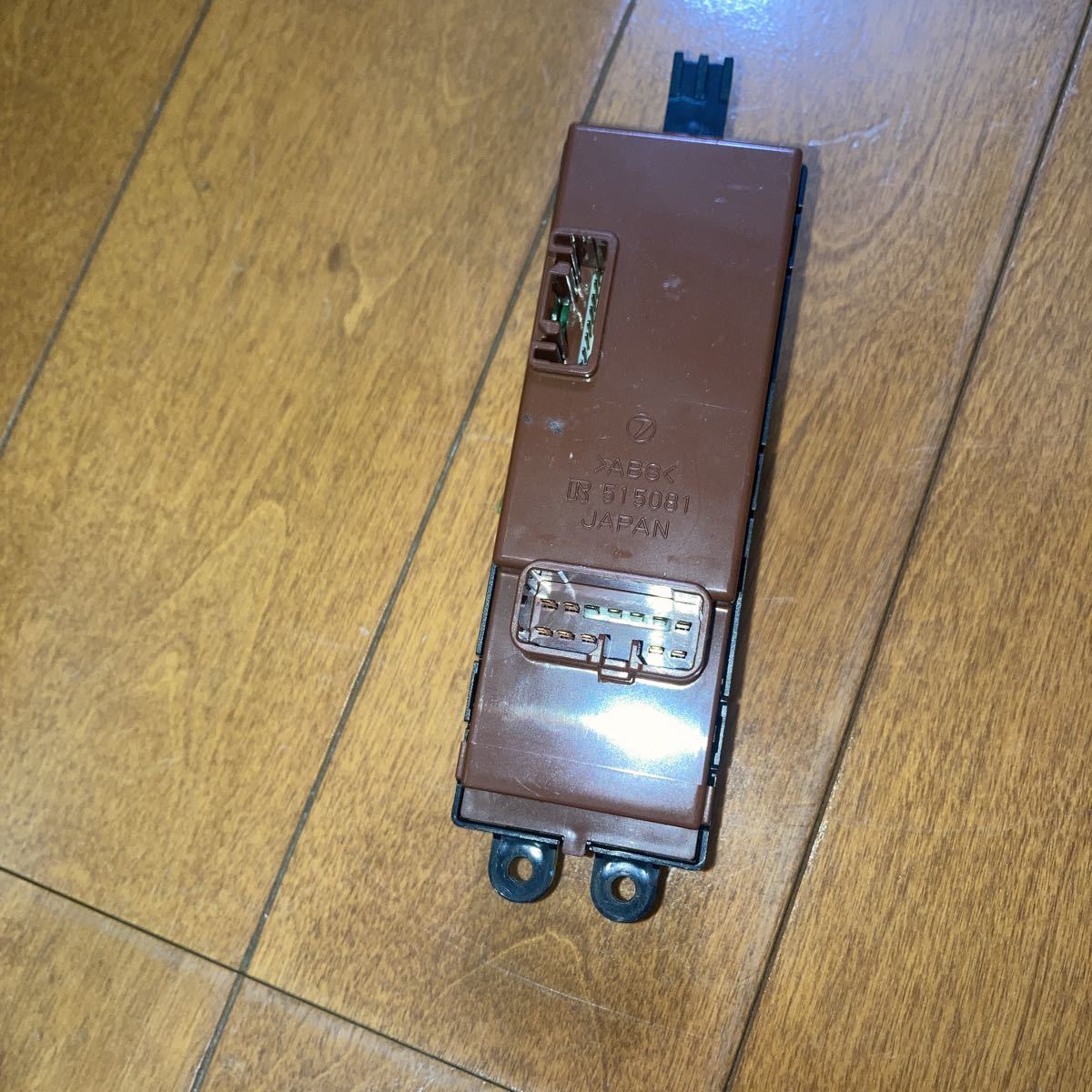 R2 スバル 純正 セール 銀座 0 即決 スバル R2 RC1/2 純正 パワーウインドスイッチ 126 作動確認済み