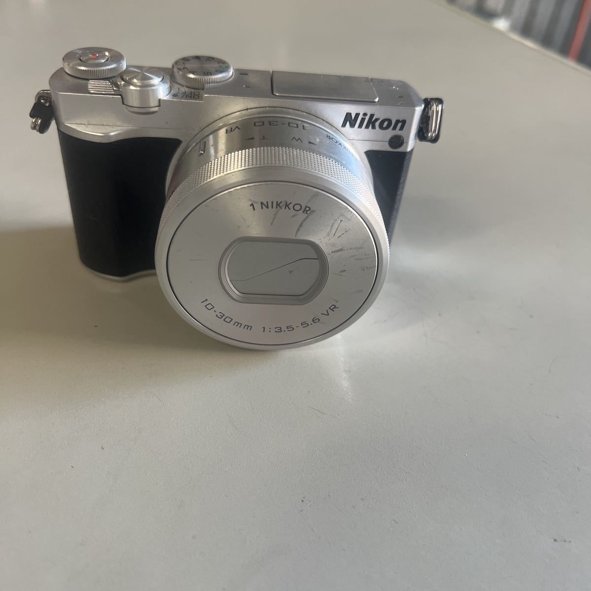 0 Nikon J5 10-30mm Camera Mirrorless Digital NIKKOR with f⁄3.5-5.6 