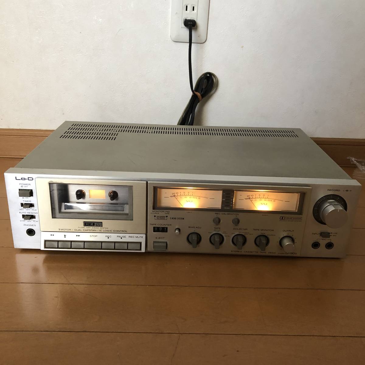 ローディー カセットデッキ Lo-D D-90S 再生しますがすぐに止まります ローディー カセットデッキ Lo-D D-90S 再生しますがすぐに止まります